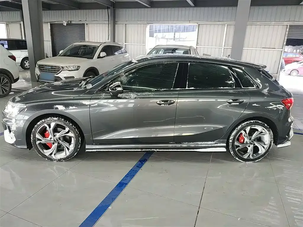 Audi A3 2023 из CN, фото 7