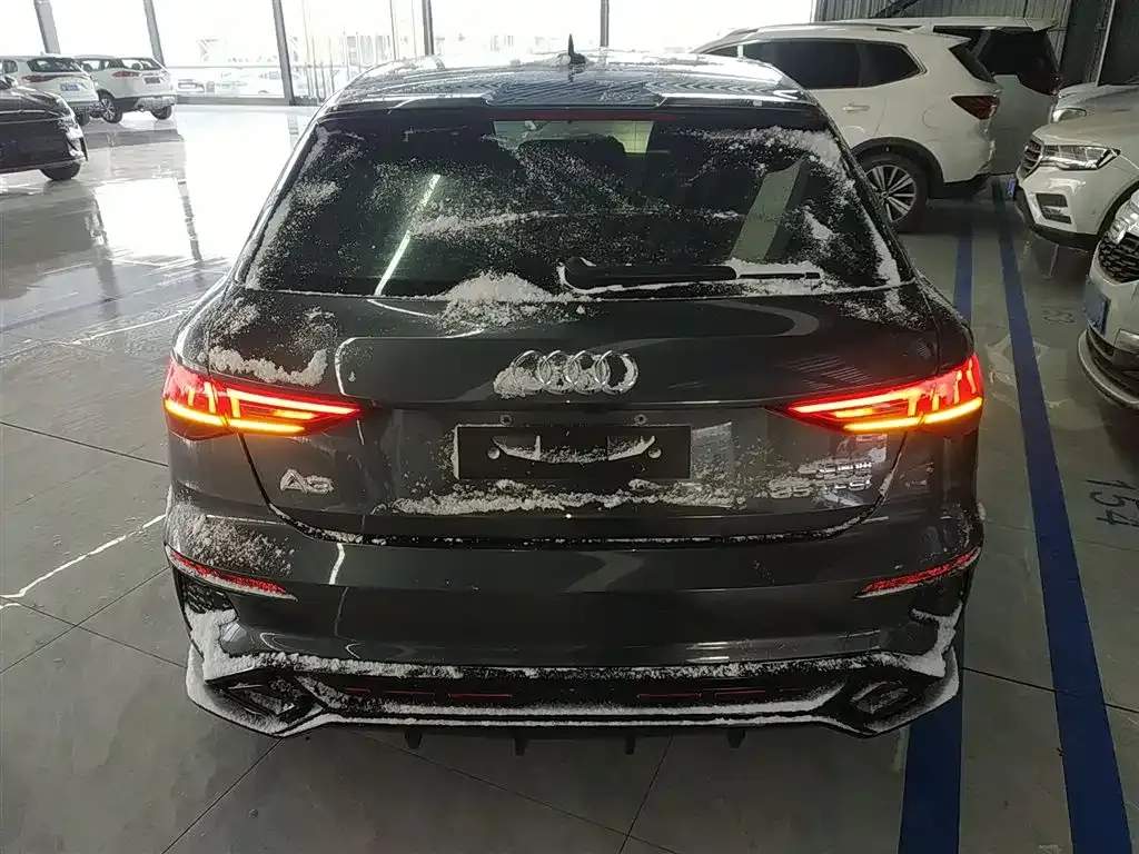 Audi A3 2023 из CN, фото 3