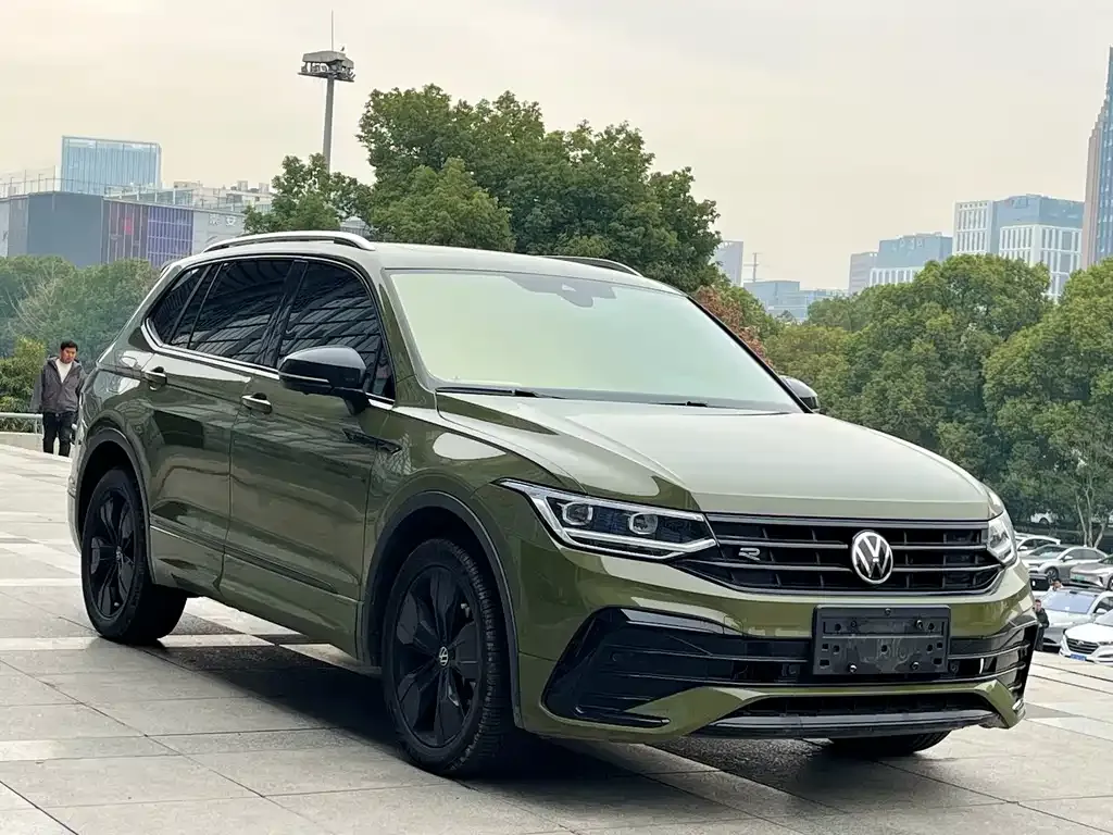 Volkswagen Tiguan L 2024 из CN, фото 2