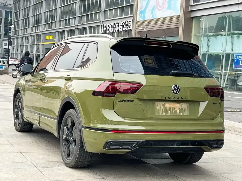 Volkswagen Tiguan L 2024 из CN, фото 3