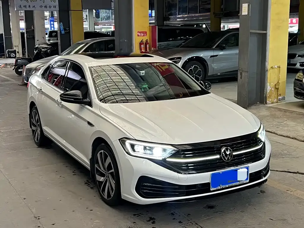 Volkswagen Sagitar 2023 из CN, фото 2