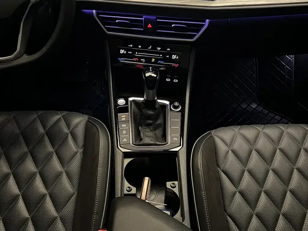 Volkswagen Sagitar 2023 из CN, фото 8