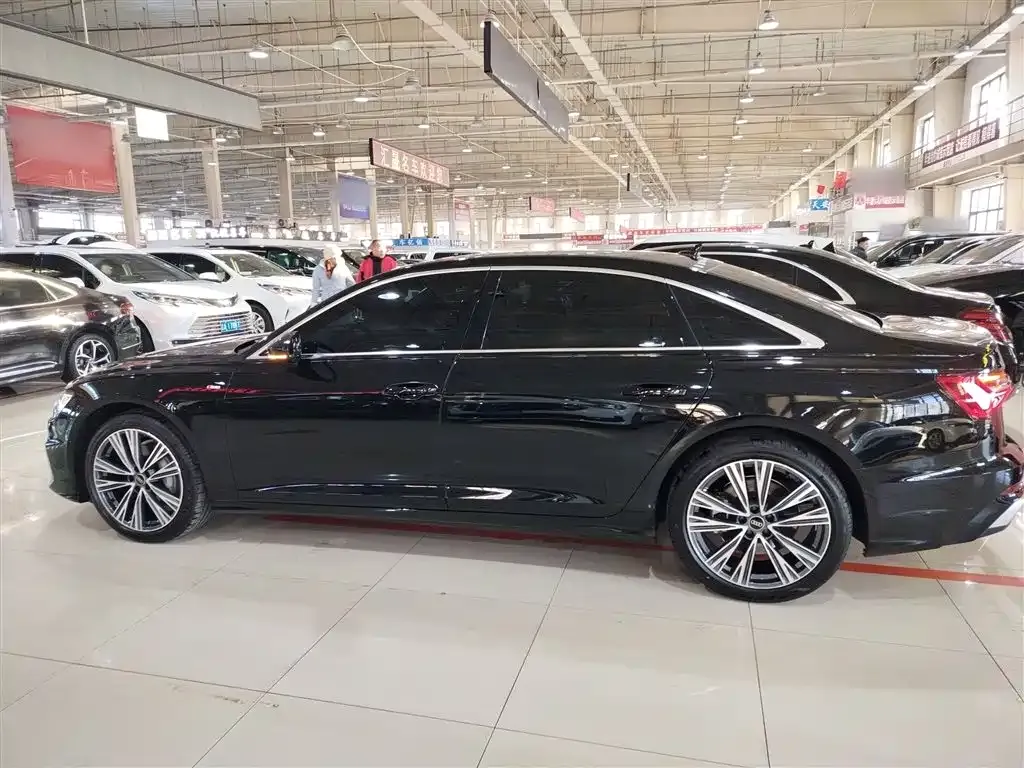 Audi A6L 2025 из CN, фото 8