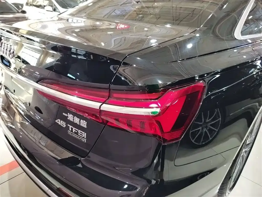 Audi A6L 2025 из CN, фото 9