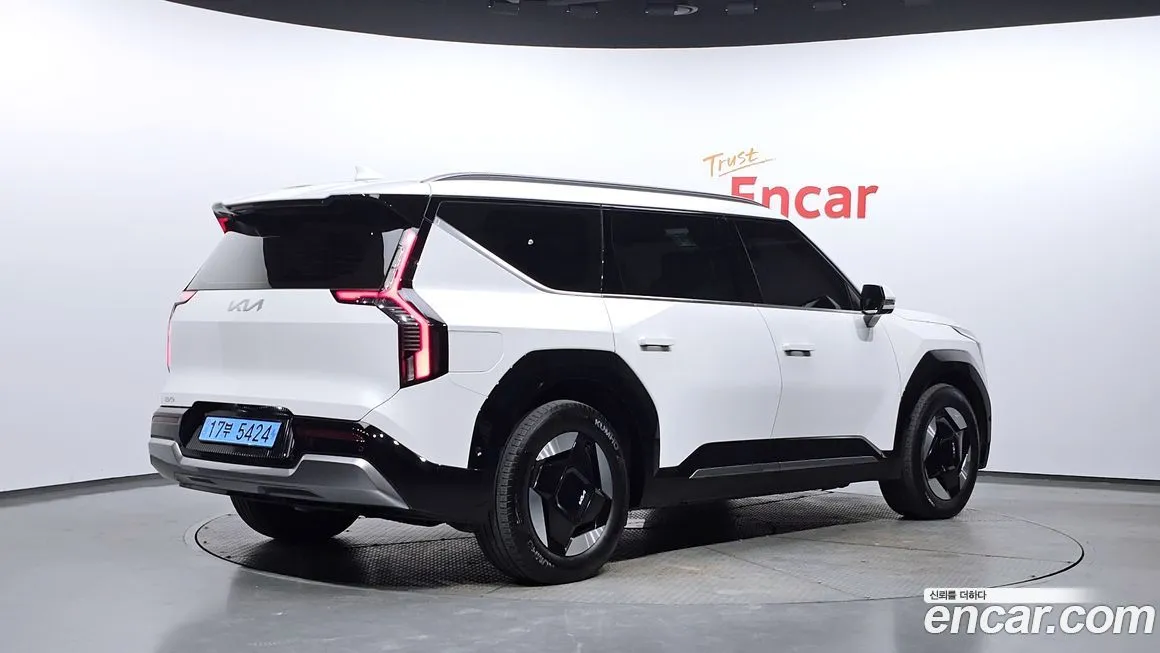 Kia EV9 2024 из KR, фото 2