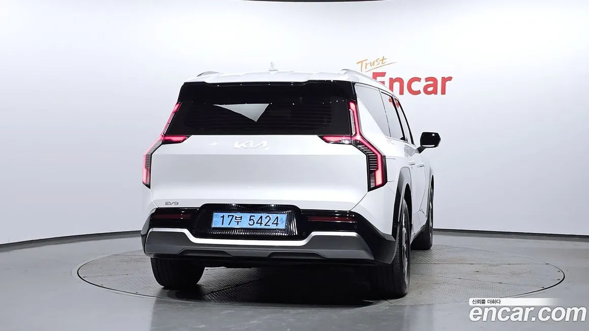 Kia EV9 2024 из KR, фото 4