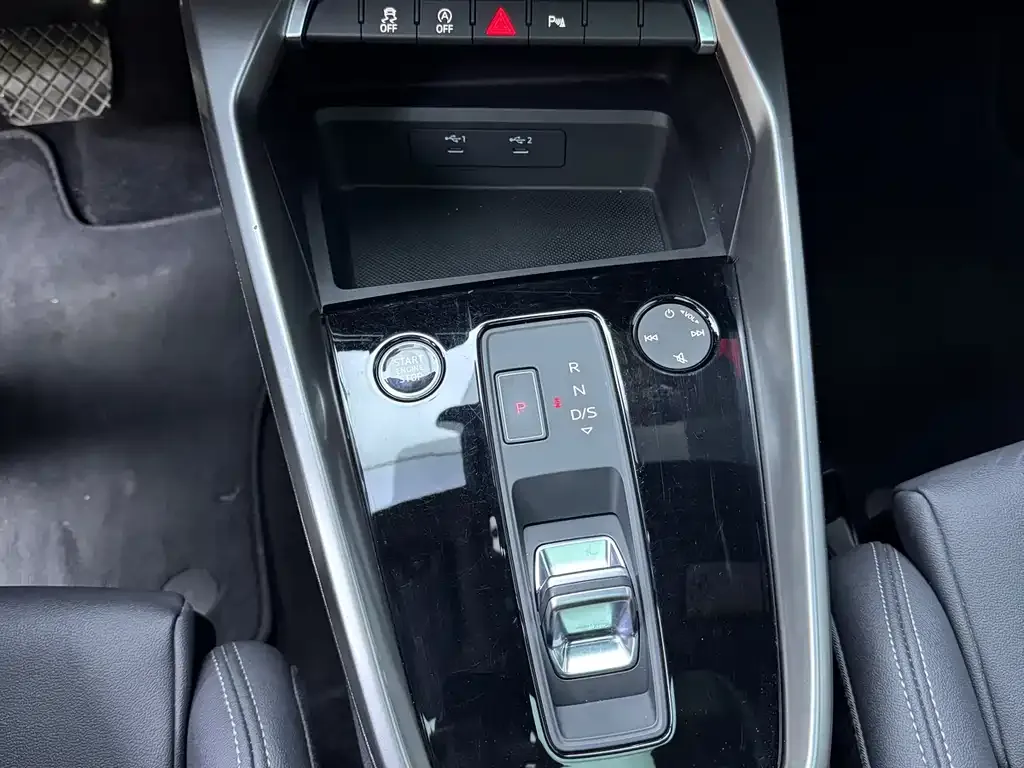 Audi A3 2024 из CN, фото 10