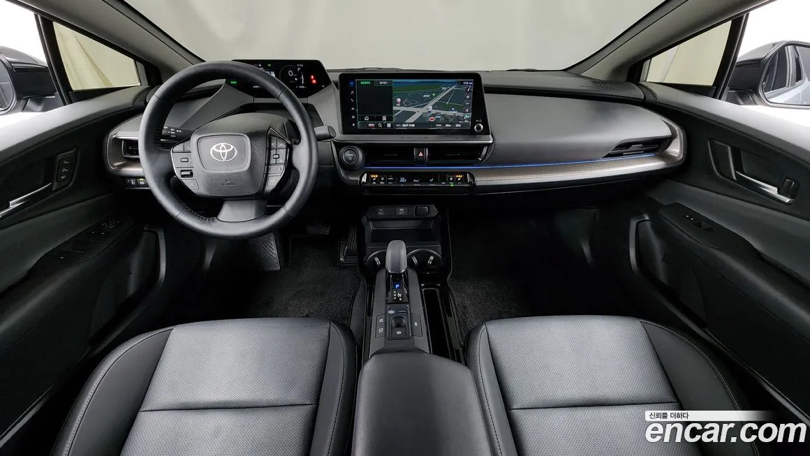 Toyota Prius — фото 7
