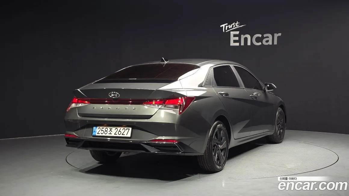 Hyundai AVANTE — фото 2