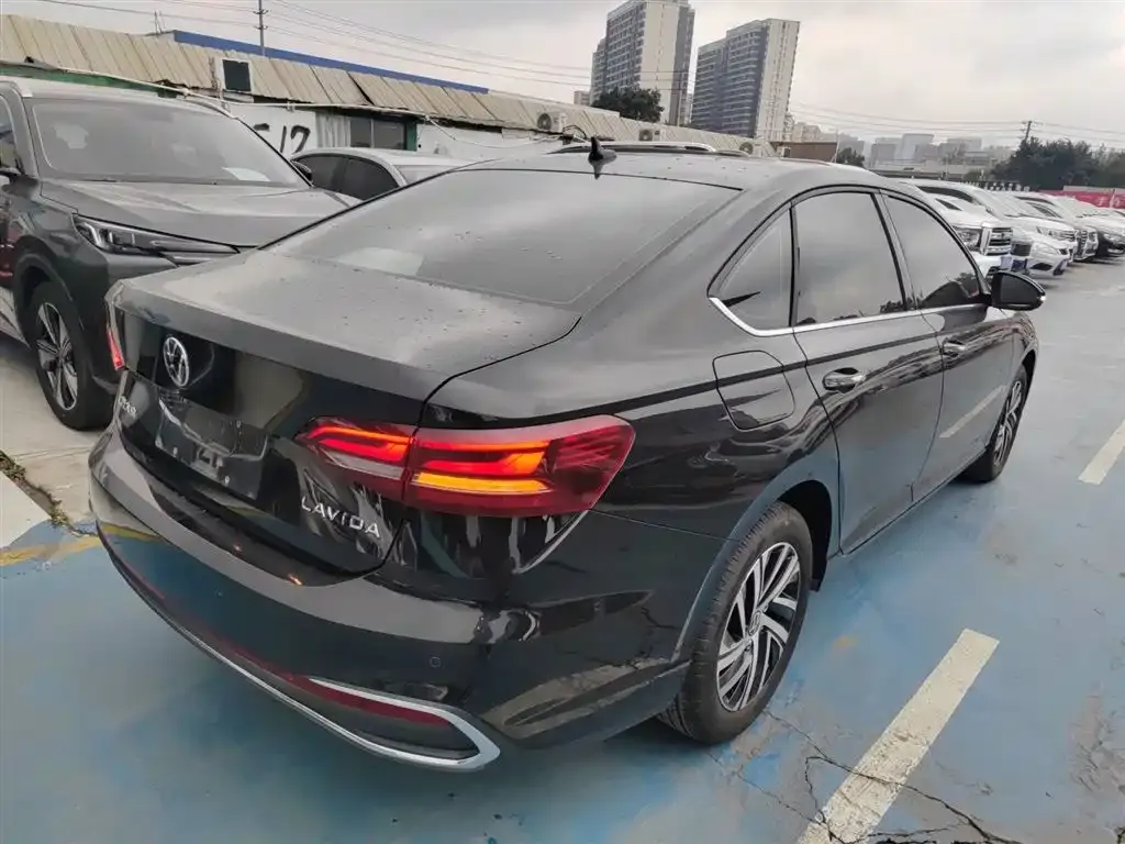 Volkswagen Lavida 2023 из CN, фото 6