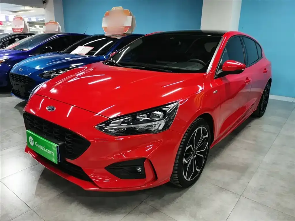 Ford Focus 2022 из CN, фото 8
