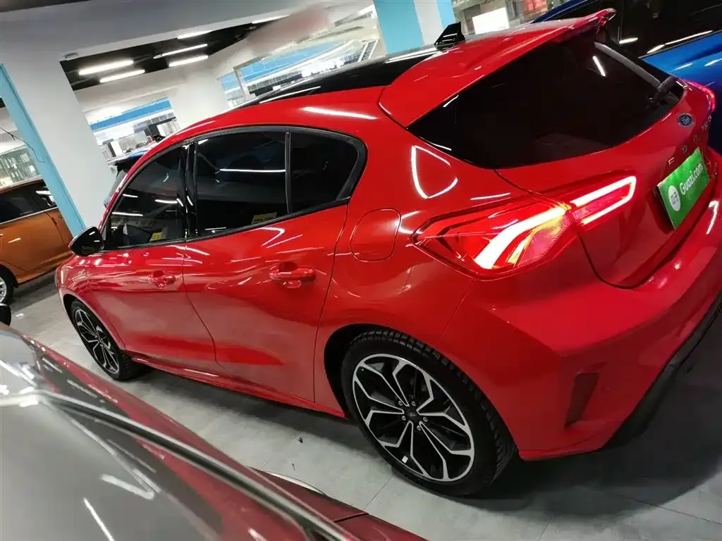 Ford Focus 2022 из CN, фото 6
