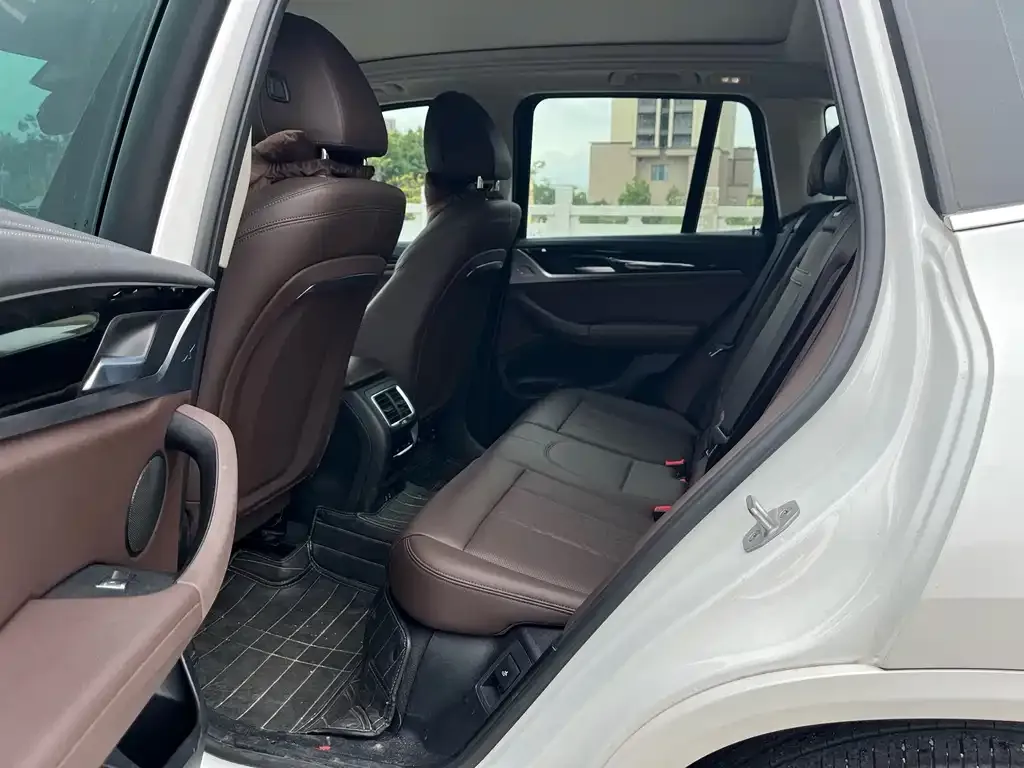 BMW X3 2021 из CN, фото 2