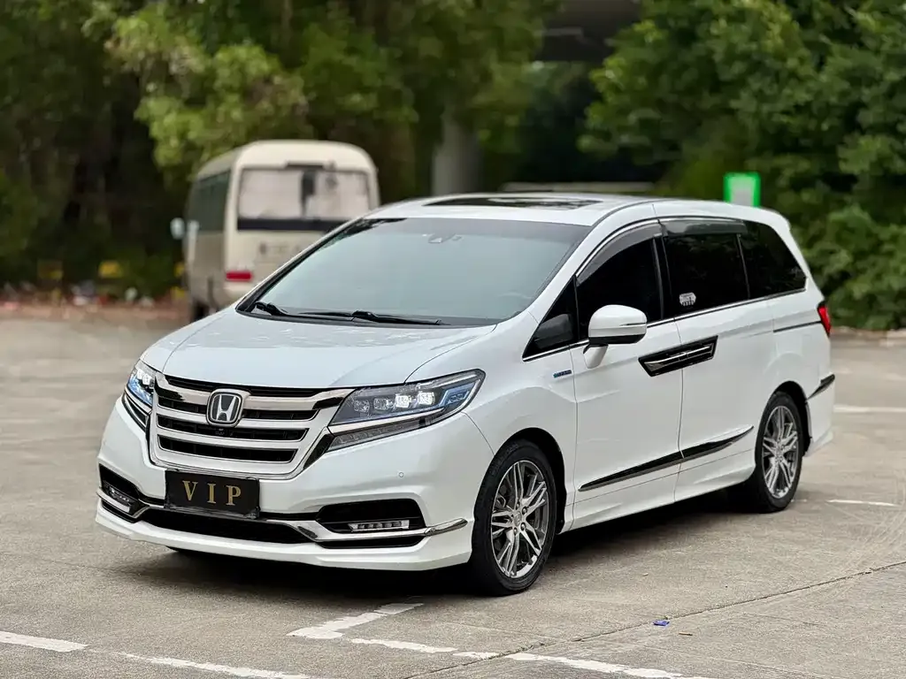 Honda Elysion 2021 из CN, фото 1
