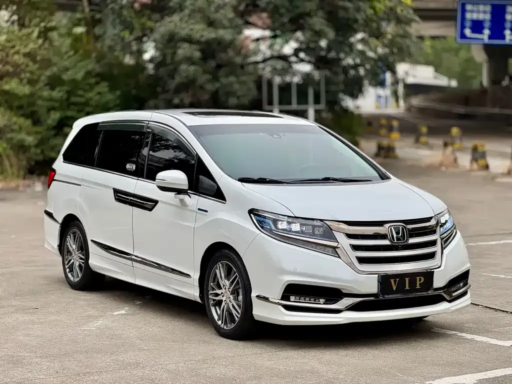 Honda Elysion 2021 из CN, фото 3