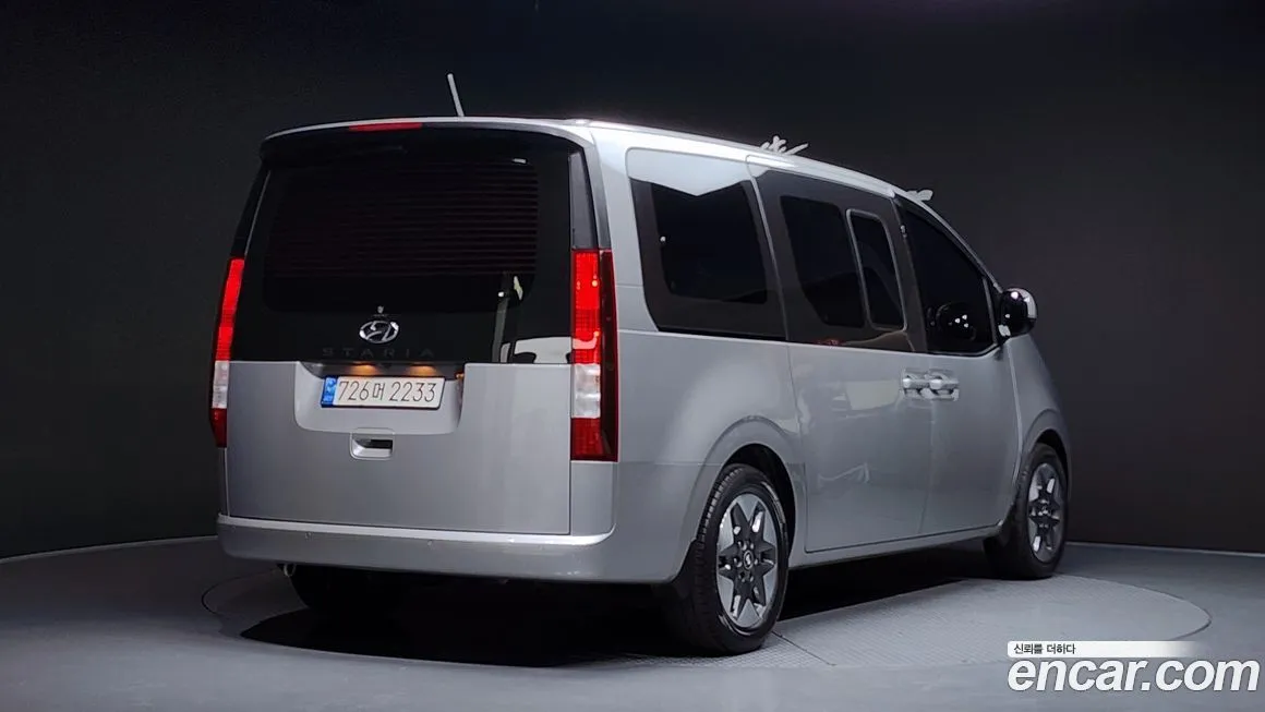 Hyundai Staria 2022 из KR, фото 2