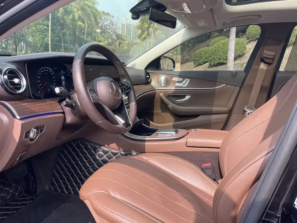 Mercedes-Benz E-Class 2023 из CN, фото 2