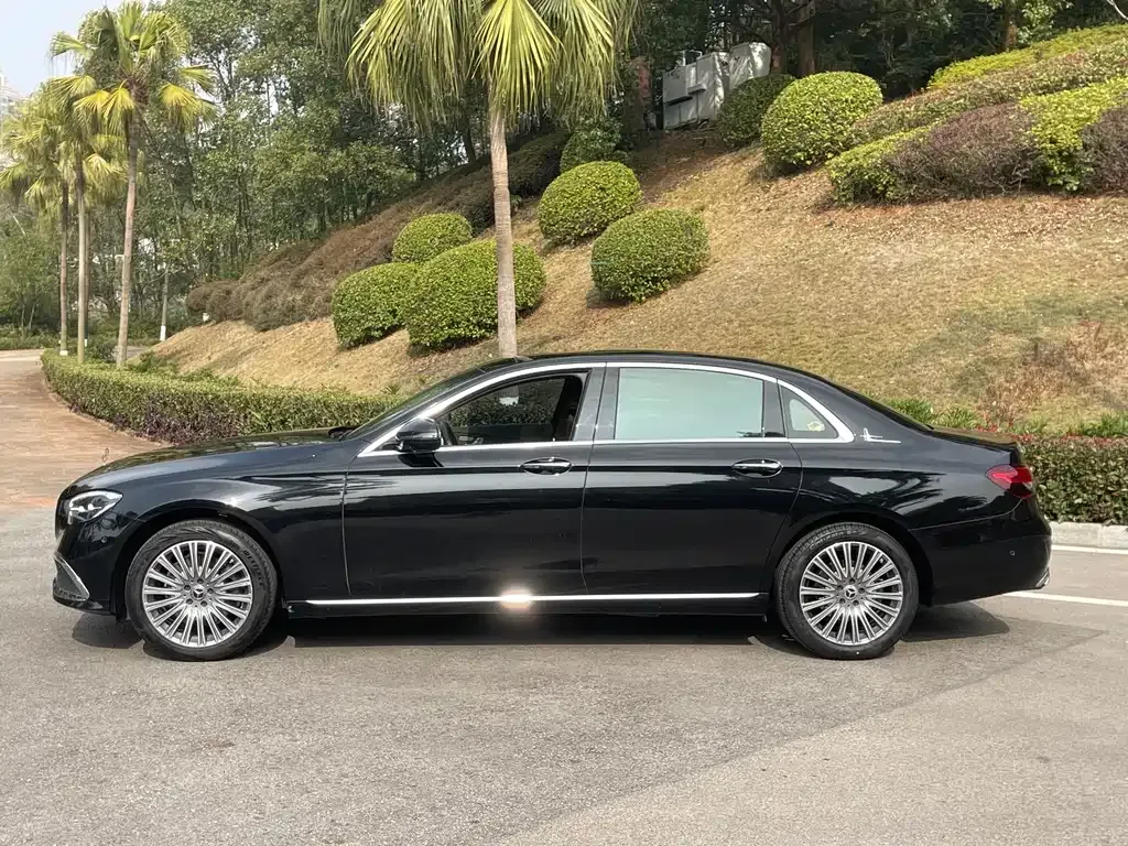Mercedes-Benz E-Class 2023 из CN, фото 7