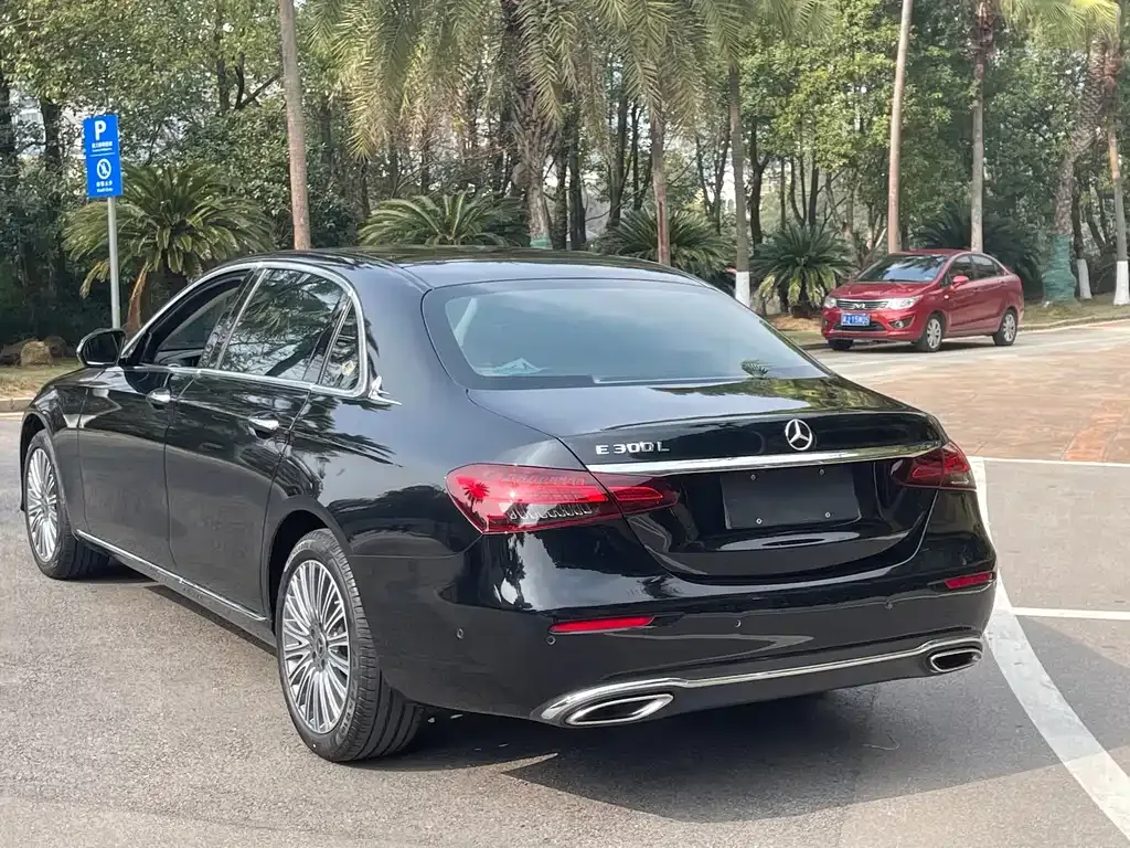 Mercedes-Benz E-Class 2023 из CN, фото 9