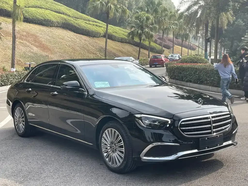 Mercedes-Benz E-Class 2023 из CN, фото 10