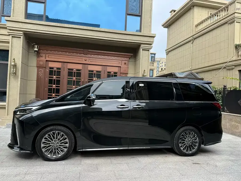 Lexus LM 2024 из CN, фото 8
