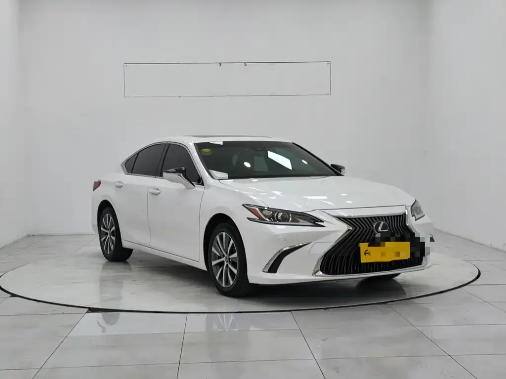 Lexus ES 2022 из CN, фото 4