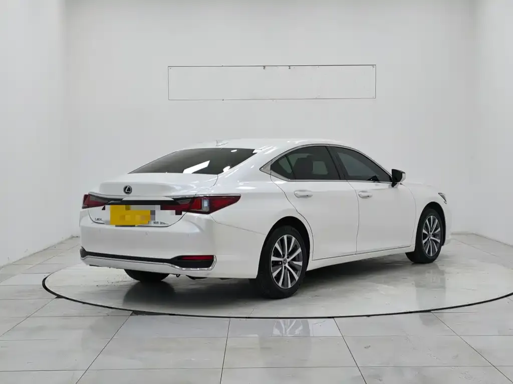 Lexus ES 2022 из CN, фото 8