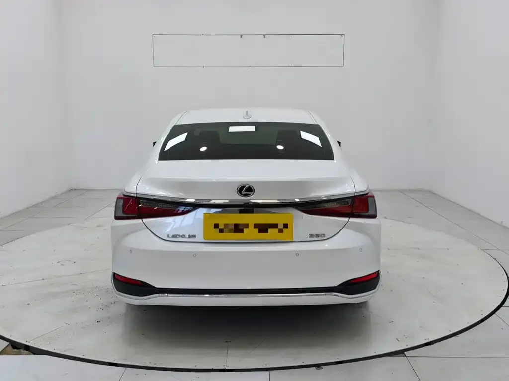 Lexus ES 2022 из CN, фото 6
