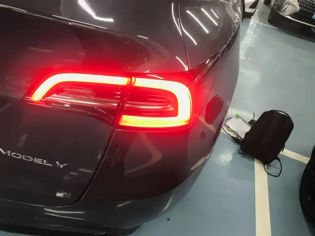 Tesla Model Y 2022 из CN, фото 9