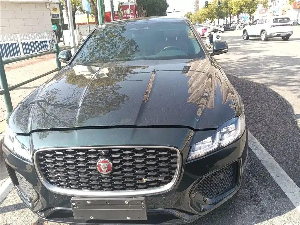 Jaguar XFL 2023 из CN, фото 10