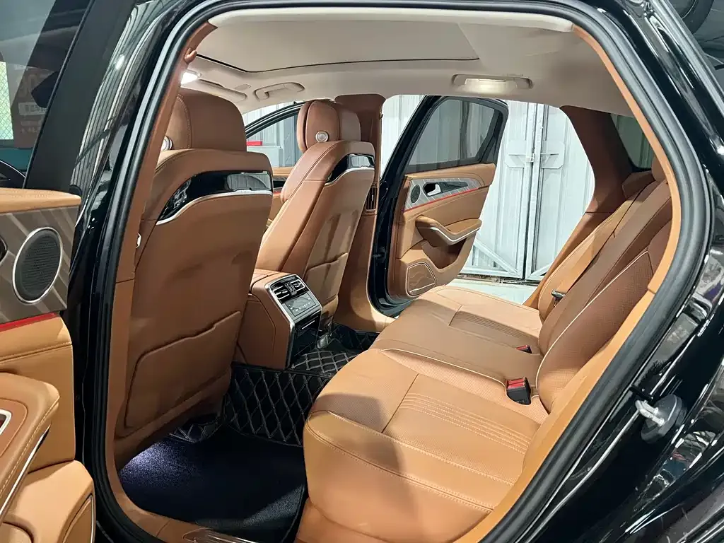 Hongqi H9 2022 из CN, фото 2