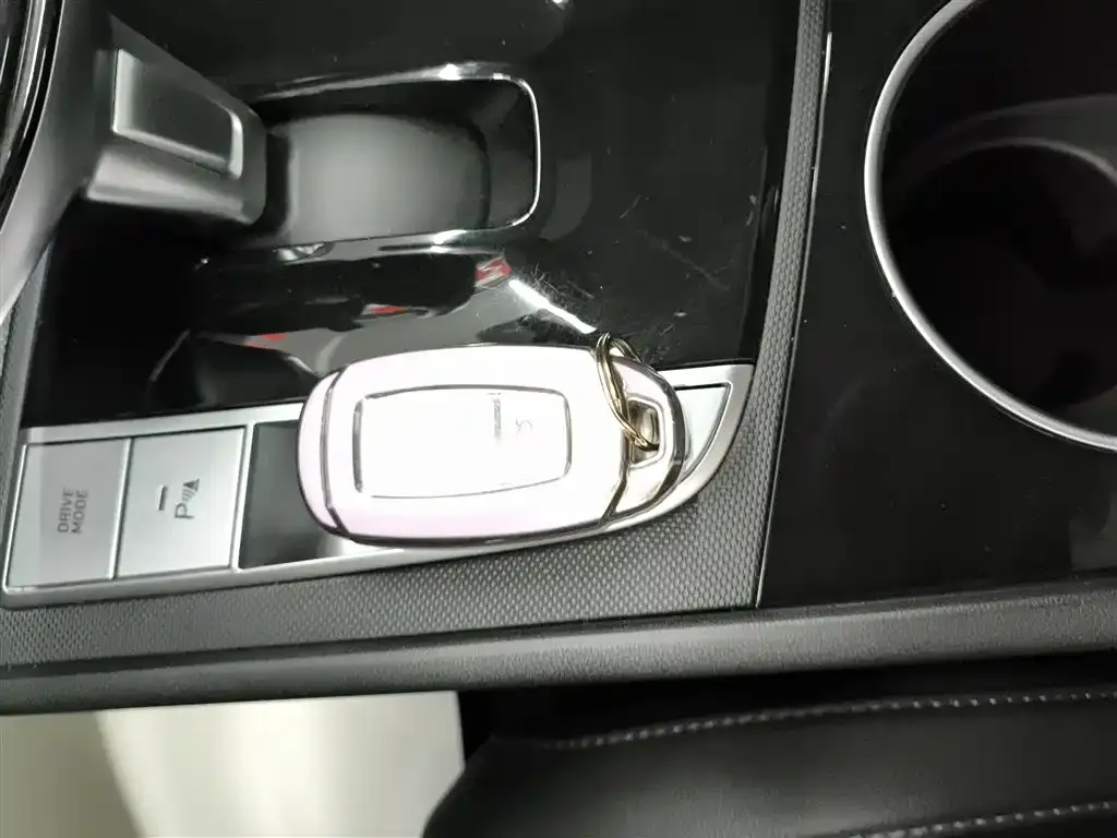 [object Object] Elantra 2023 из CN, фото 9