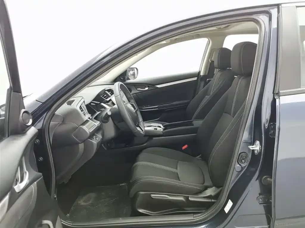 Honda Civic — фото 10