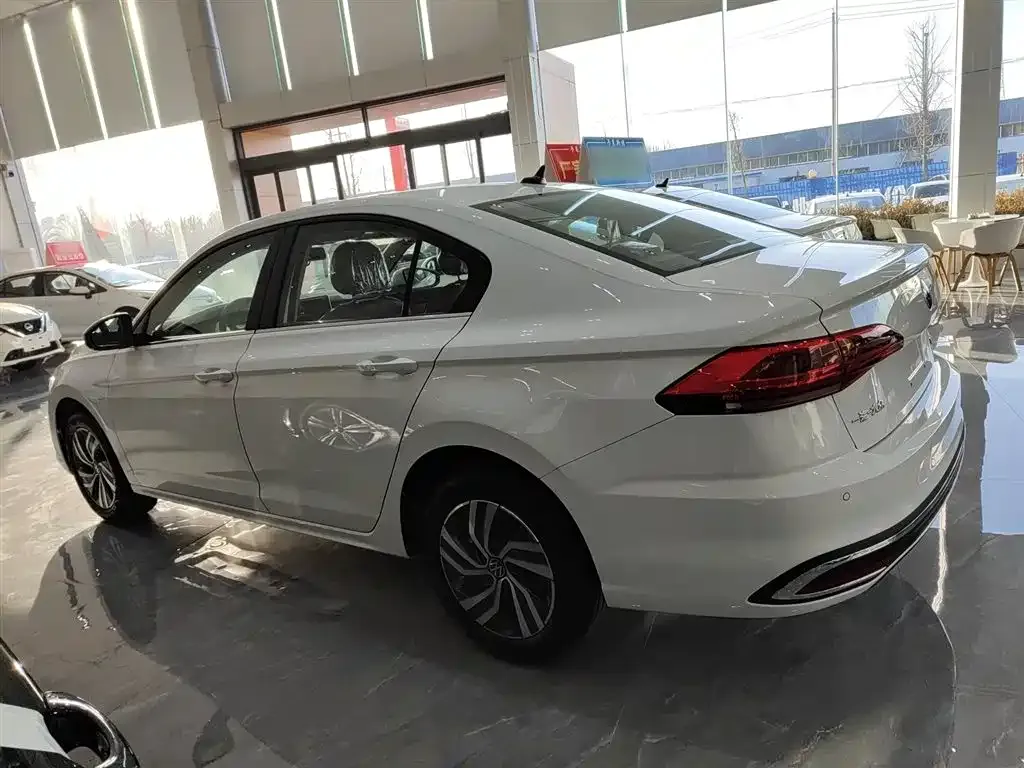 Volkswagen Bora 2025 из CN, фото 9