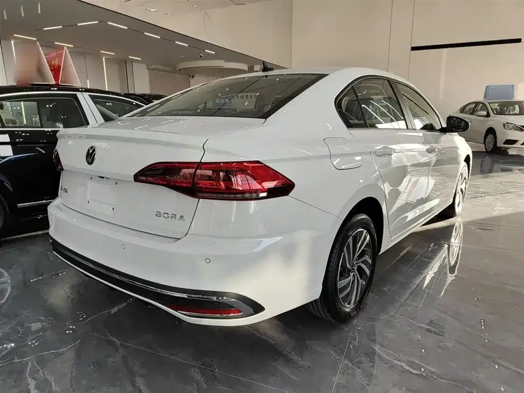 Volkswagen Bora 2025 из CN, фото 8