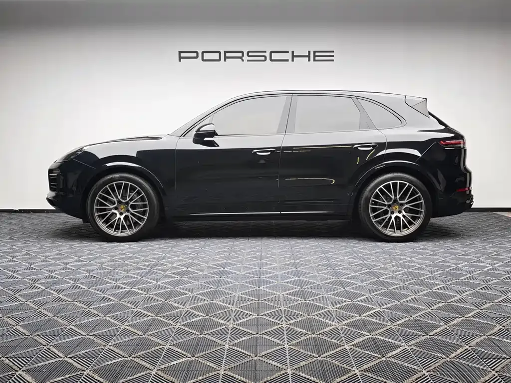 Porsche Cayenne 2023 из CN, фото 9
