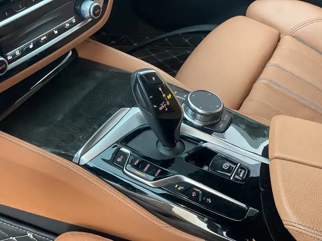BMW 6 Series GT 2024 из CN, фото 7