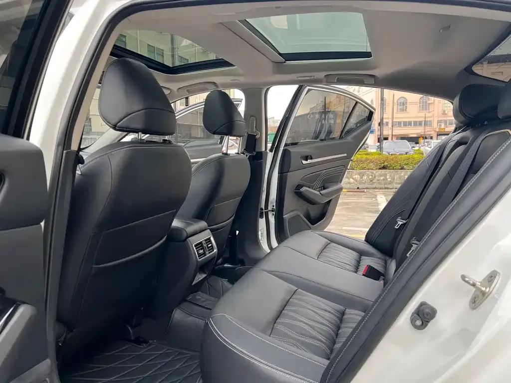 Nissan Teana 2022 из CN, фото 5