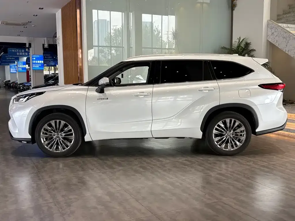 Toyota Highlander 2022 из CN, фото 4