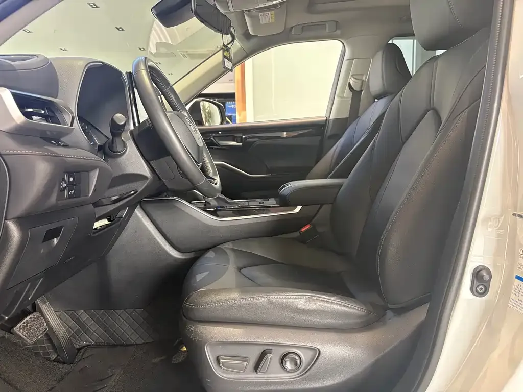 Toyota Highlander 2022 из CN, фото 6