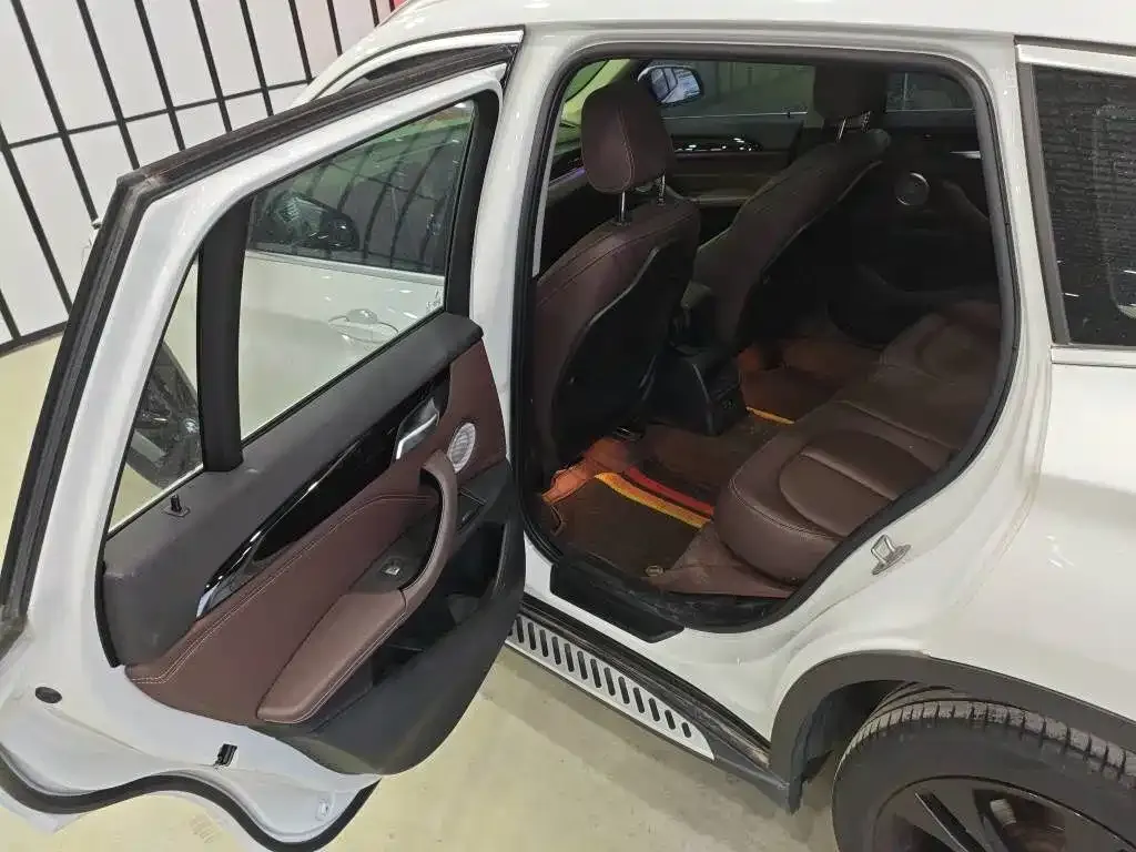 BMW X1 2022 из CN, фото 8