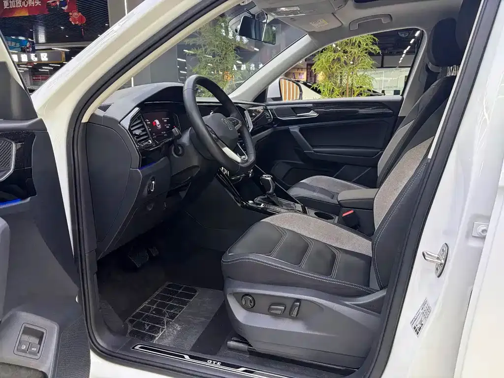 Volkswagen GTE PHEV 2021 из CN, фото 10