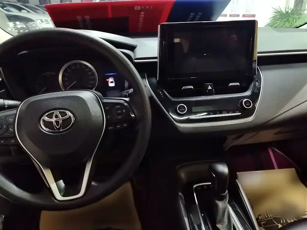 Toyota Corolla 2021 из CN, фото 10