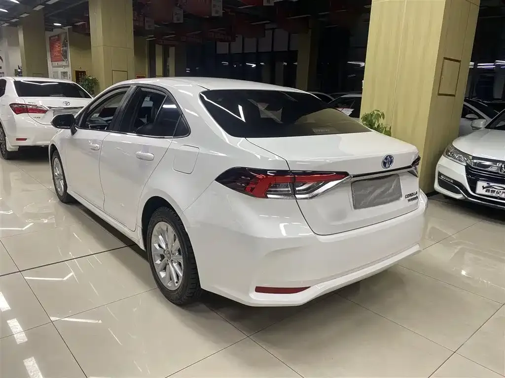 Toyota Corolla 2021 из CN, фото 5