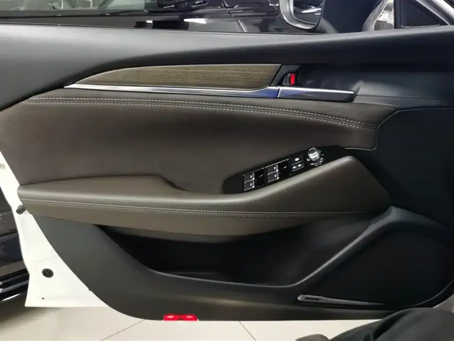 Mazda Atenza 2023 из CN, фото 2