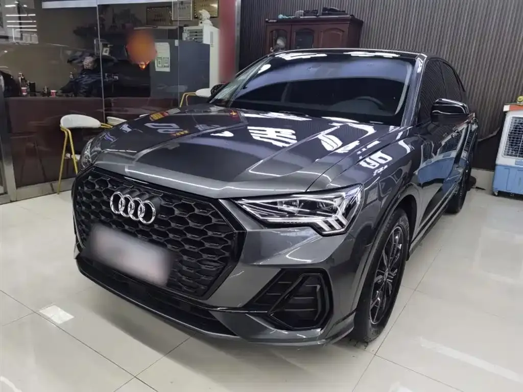 Audi Q3 Sportback 2021 из CN, фото 1