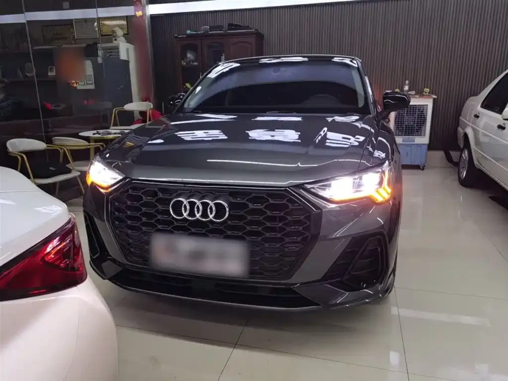 Audi Q3 Sportback 2021 из CN, фото 9