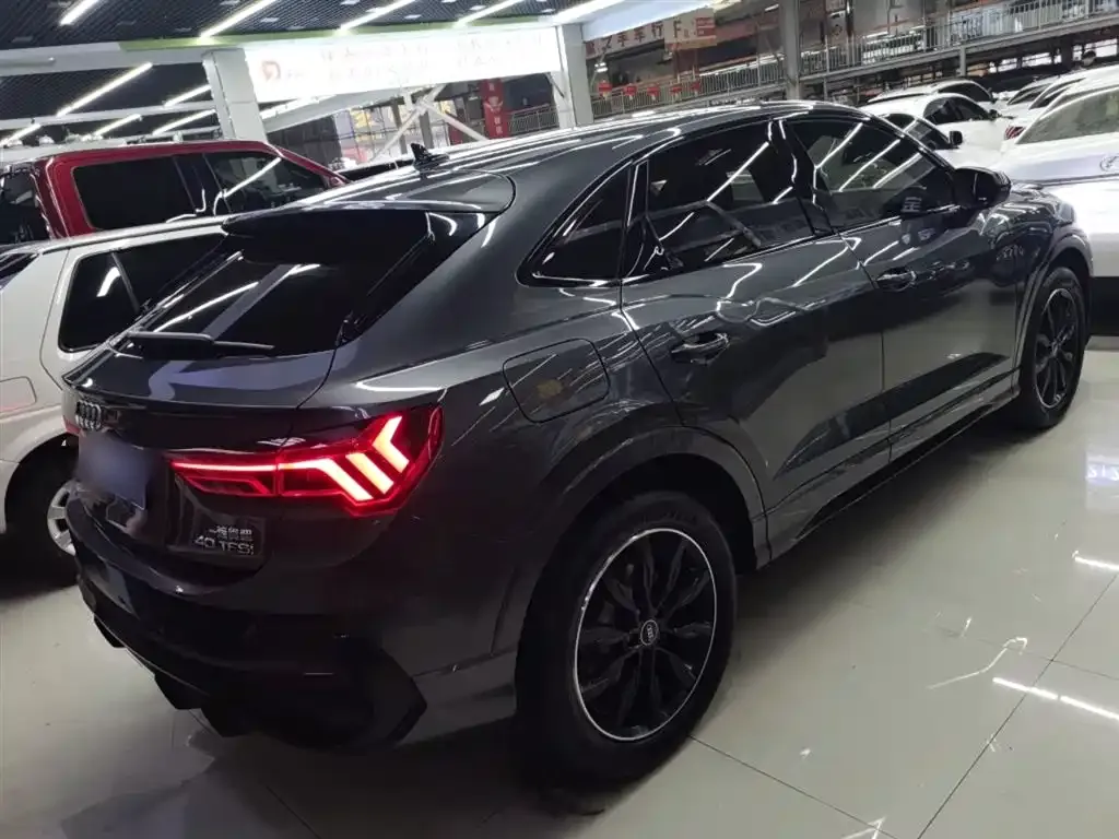 Audi Q3 Sportback 2021 из CN, фото 5