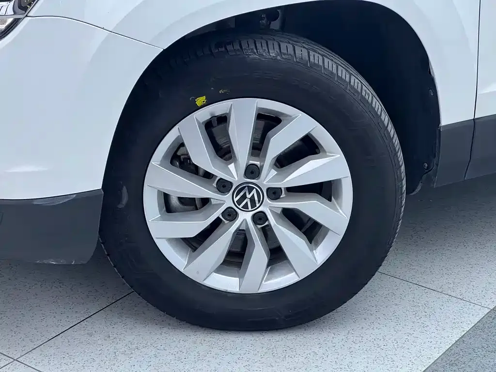 Volkswagen Tharu 2022 из CN, фото 5