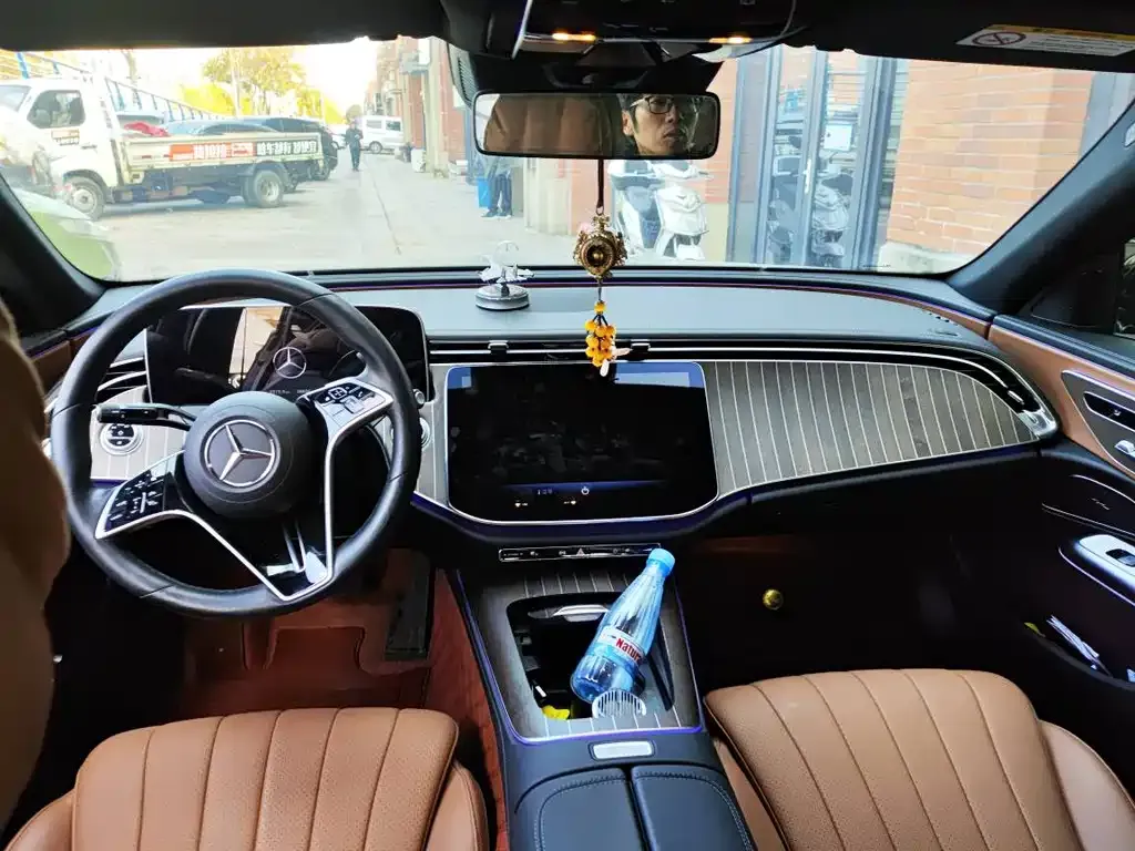 Mercedes-Benz E-Class 2024 из CN, фото 8